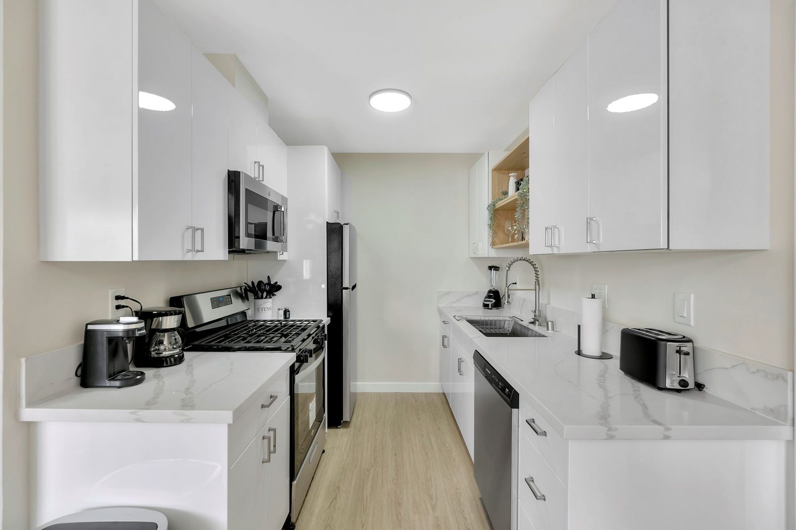 CBK asset Gardena VI in Gardena, CA 90247 — exterior and grounds photograph 5